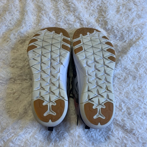 Nike Training Shoes - Picture 5 of 7